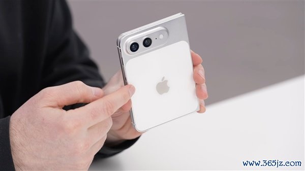 苹果科技春晚最重磅新品！首款折叠屏iPhone九月见