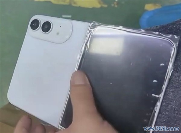 苹果科技春晚最重磅新品！首款折叠屏iPhone九月见